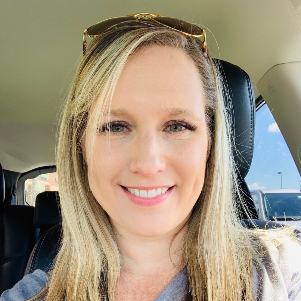 Meet your Posher, Nicole